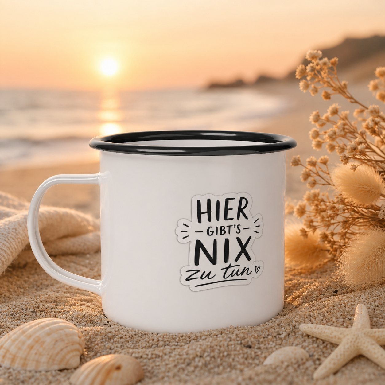 Wild & Warm Emaille-Becher | Personalisierbar für Camping & Abenteuer